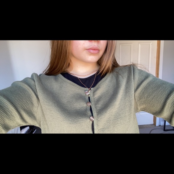 Green cropped cardigan - Picture 6 of 11